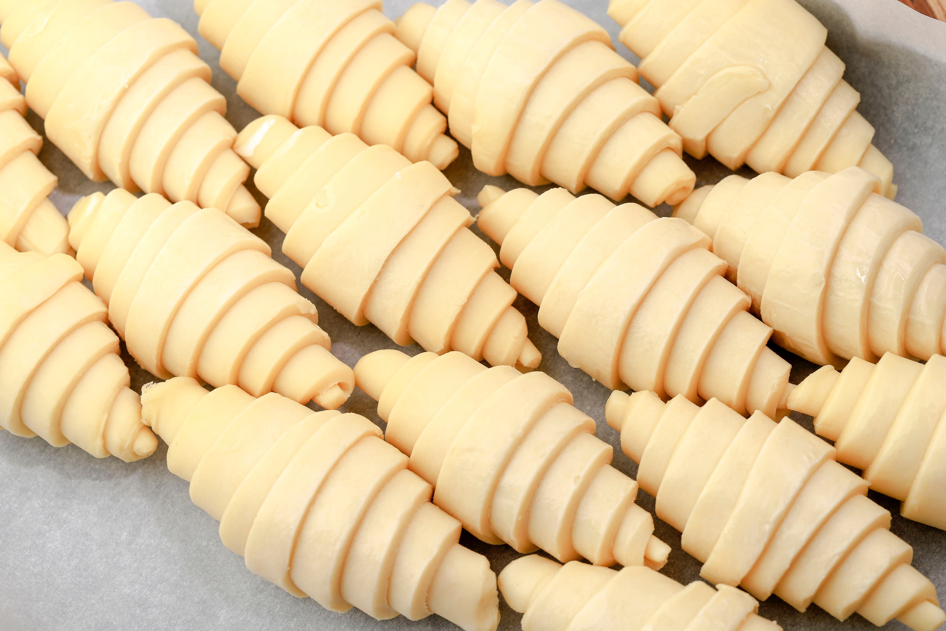 FROZEN MINI CROISSANTS BOX